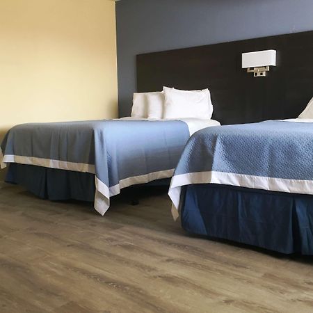 Days Inn By Wyndham Airport - Phoenix Esterno foto